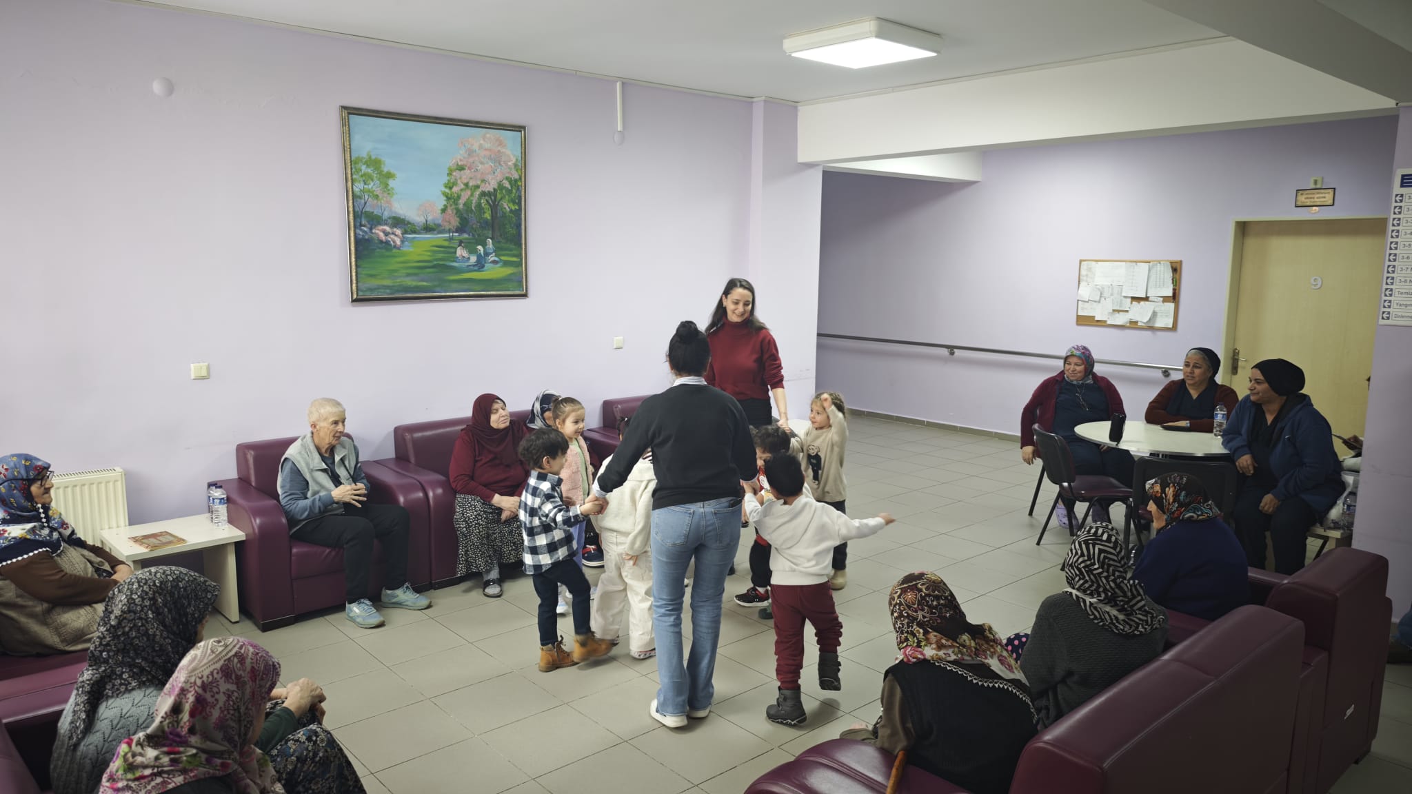 Kuşaklar Buluştu: Miniklerden Huzurevi Sakinlerimize Anlamlı Ziyaret