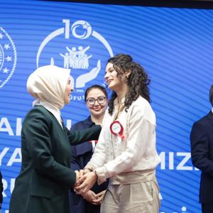 Bakanımız Göktaş, "Şehit Yakınları, Gazi ve Gazi Yakınlarının Kamu Kurumlarına Yerleştirilmesi Töreni"nde konuştu - fotoğraf 4