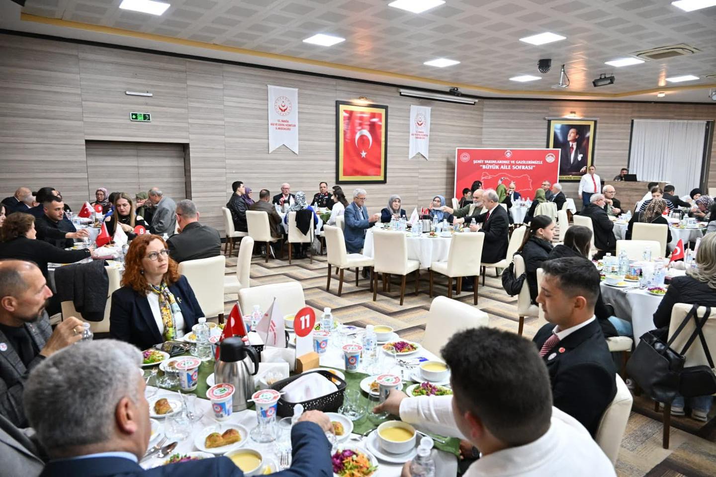 Manisa’da Şehit Aileleri, Gaziler ve Çocuklar İftar Programında Buluştu