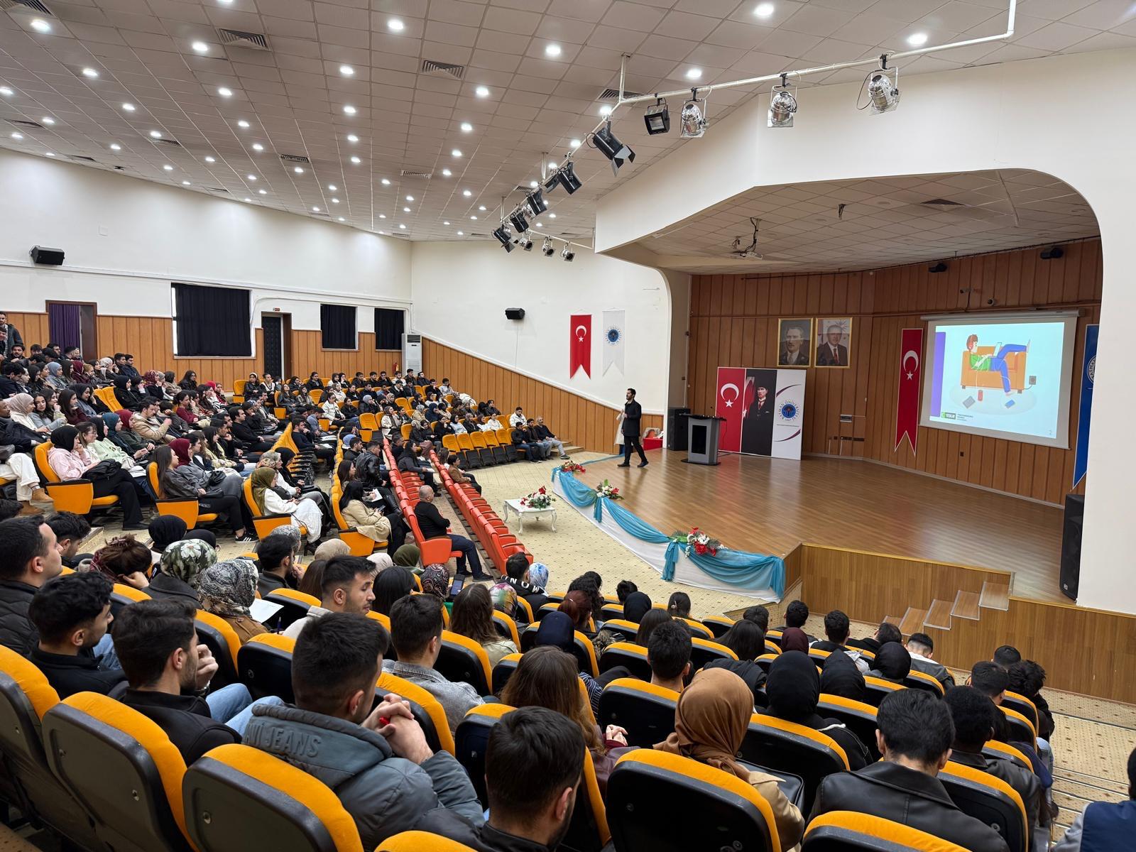 “Bilinçli Medya Kullanımı” eğitimi