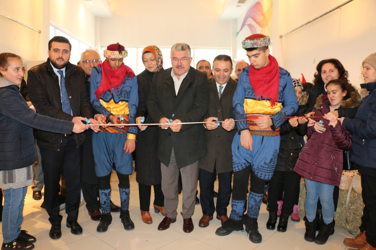 Özel Çocuklarımızdan El Sanatları Sergisi