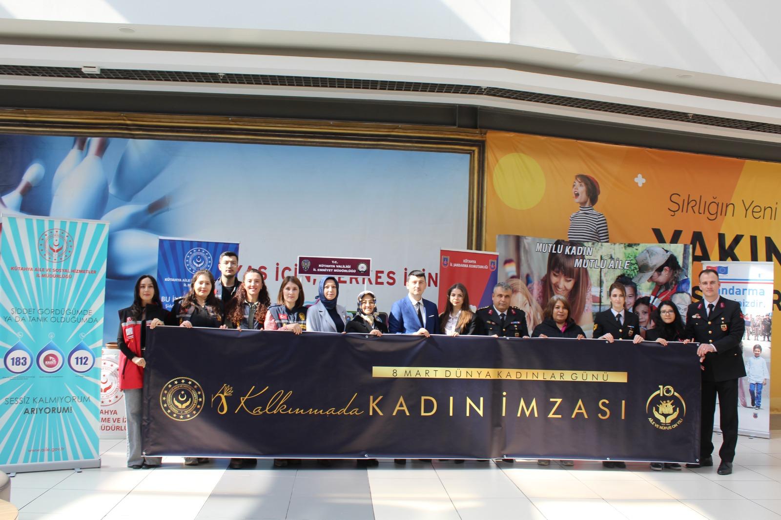 8 Mart Dünya Kadınlar Günü Kapsamında Stant Çalışması Gerçekleştirildi