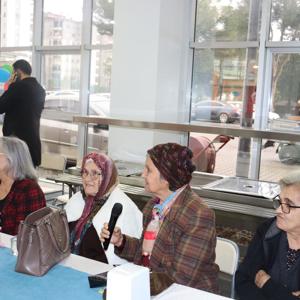 BAYRAM SEVİNCİNİ BÜYÜKLERİMİZLE PAYLAŞTIK - fotoğraf 9