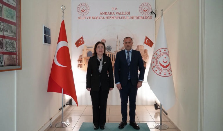 İl Müdürümüz Fatih YILMAZ, Ankara Aile ve Sosyal Hizmetler İl Müdürü Nevim ÖZ’ü Ziyaret Etti.