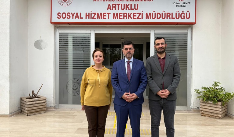 İl Müdürümüz Murat Karaarslan, Artuklu Sosyal Hizmet Merkezini Ziyaret Etti