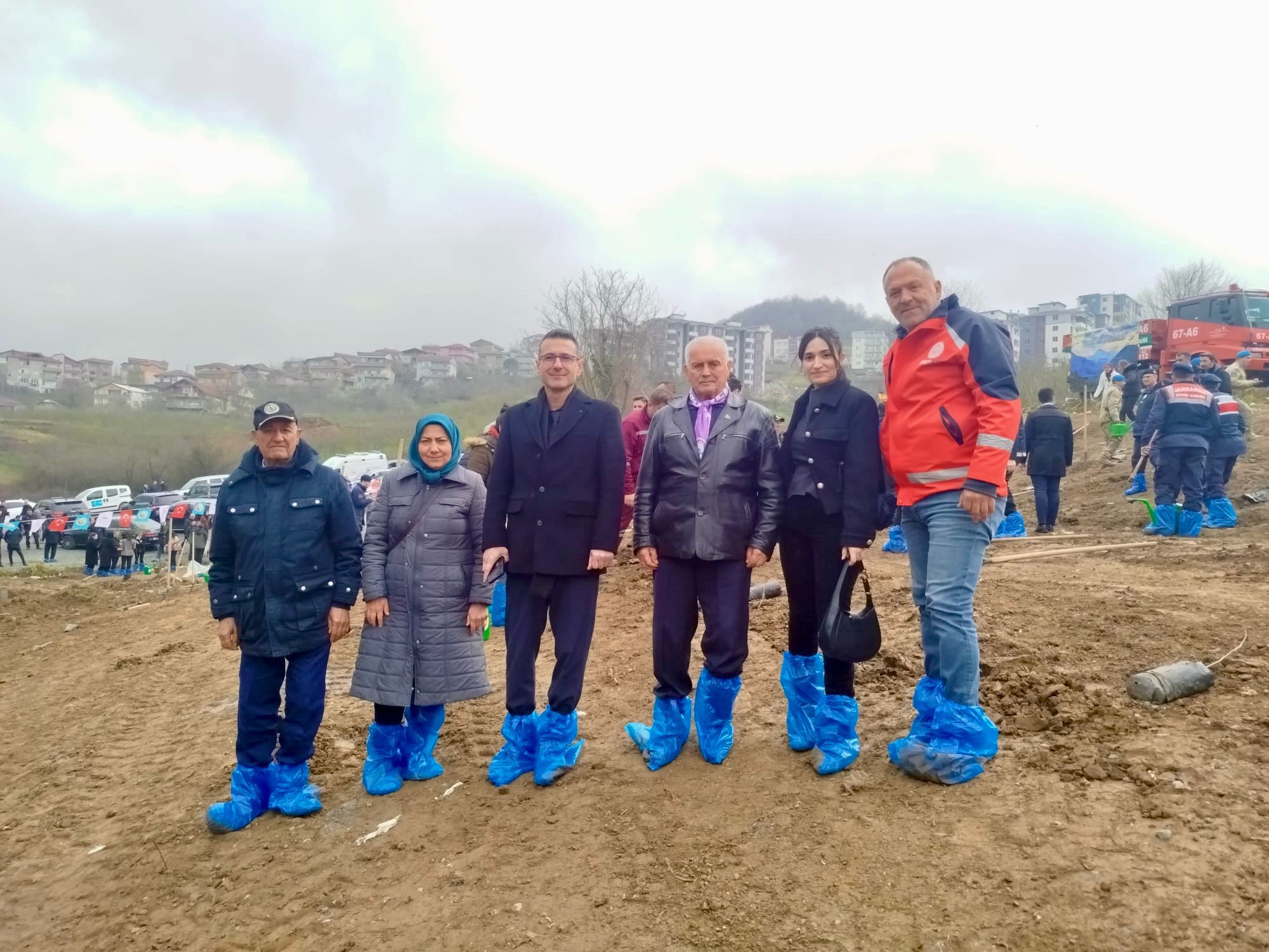 Dünya Ormancılık Günü ve Orman Haftası Münasebetiyle Fidanlar Toprak ile buluştu.