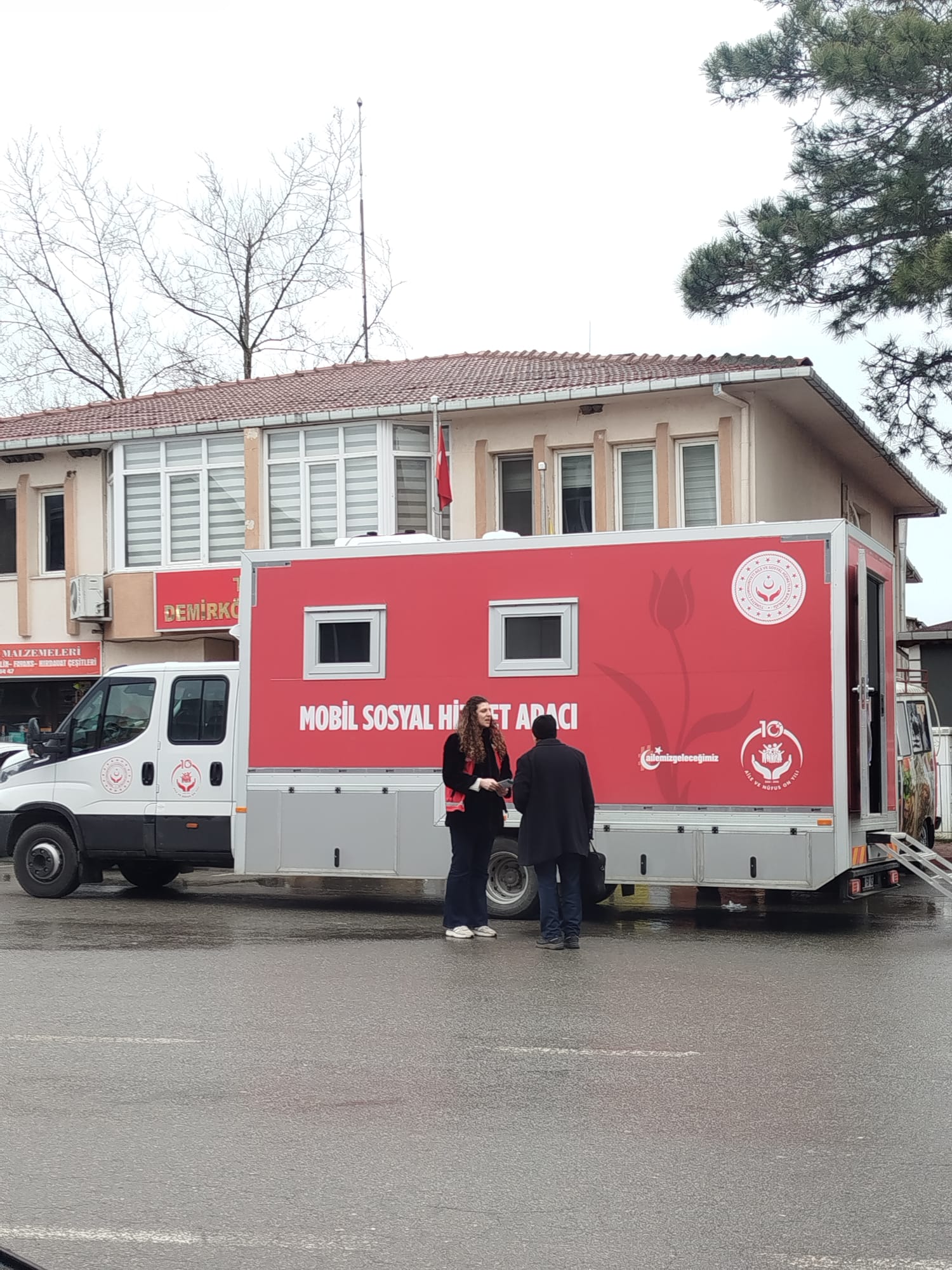 Yerinde Sosyal Hizmet Programı ile Vize ve Lüleburgaz’da Vatandaşlarımızın Yanındayız