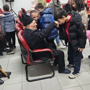Minik Kalplerden Büyüklerimize Ziyaret - fotoğraf 4