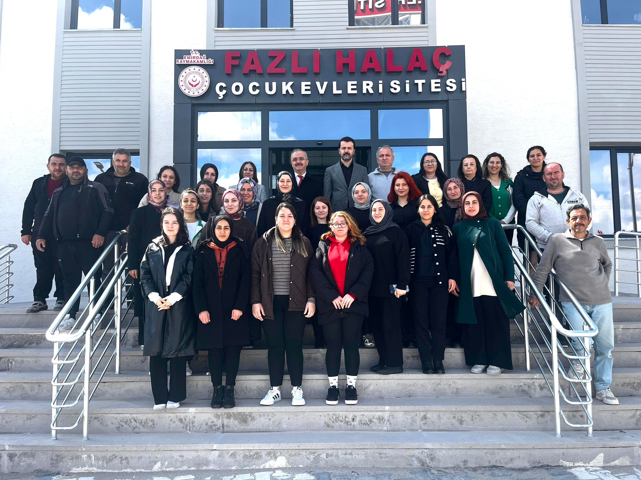 İl Müdürümüz Sayın Bilal Erdoğan Fazlı Halaç Çocukevleri Sitesi'ni Ziyaret Etti