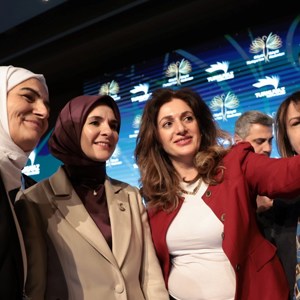 Bakanımız Göktaş, "Güçlü Türkiye'nin Güçlü Kadınları Zirvesi" iftar programına katıldı - fotoğraf 4