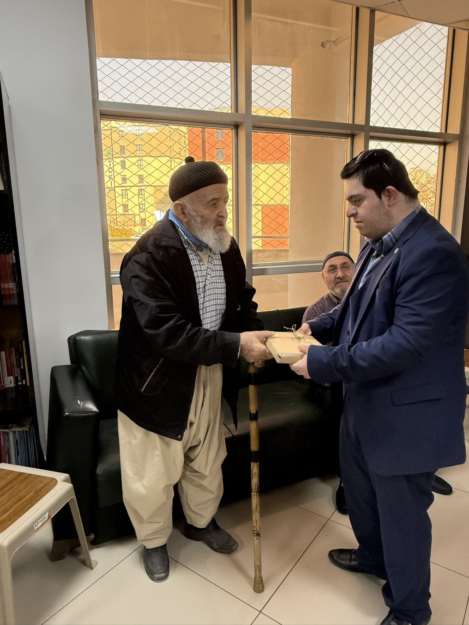 Gönül Köprüleri Miraç Kandili’nde Buluştu: Özel Bireylerimizden Huzurevine Anlamlı Ziyaret