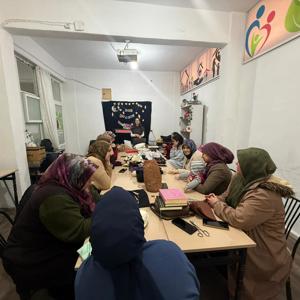 SAİMBEYLİ ADEM KURSİYERLERİNE YÖNELİK SAİMBEYLİ SOSYAL HİZMET MERKEZİNDE GÖREVLİ UZMANIMIZ TARAFINDAN EĞİTİM GERÇEKLEŞTİRİLDİ - fotoğraf 1