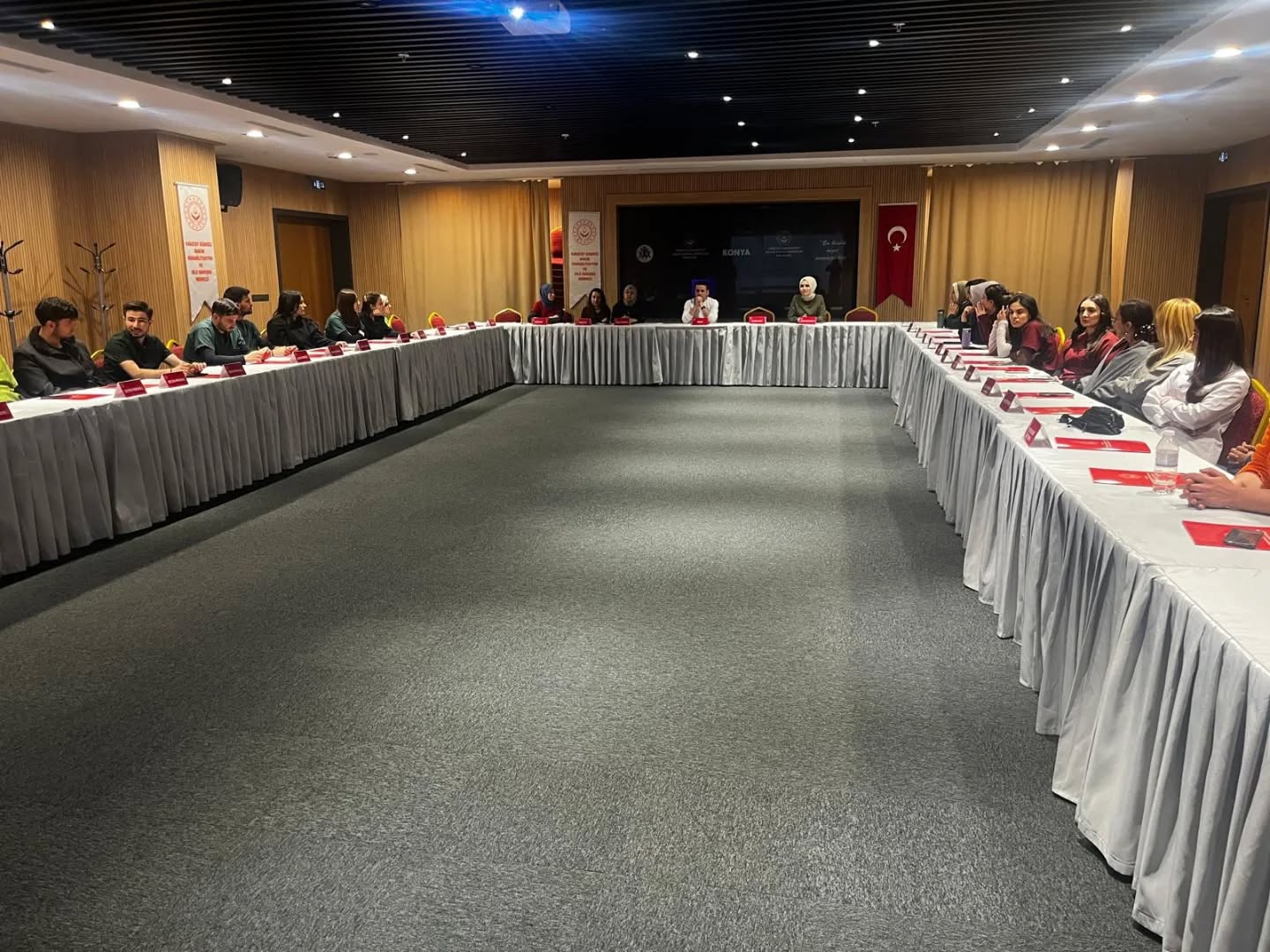 “Özel Gereksinimli Bireylerle Etkili İletişim ve Davranış Yönetimi” Konulu Eğitim Düzenlendi