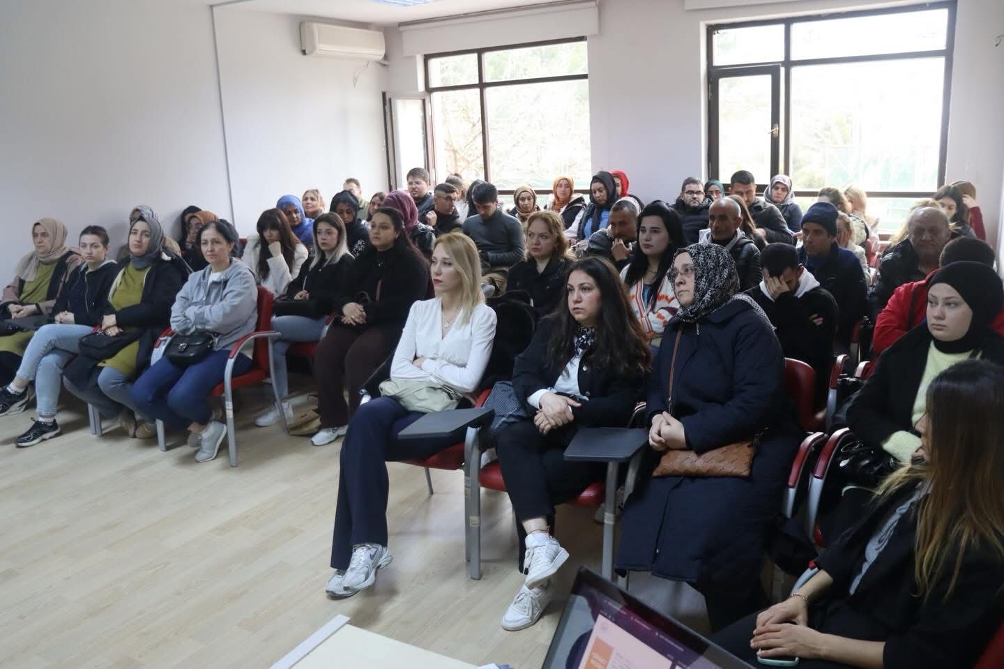 Güçlü Toplum Bilinçli Bireylerle Başlar