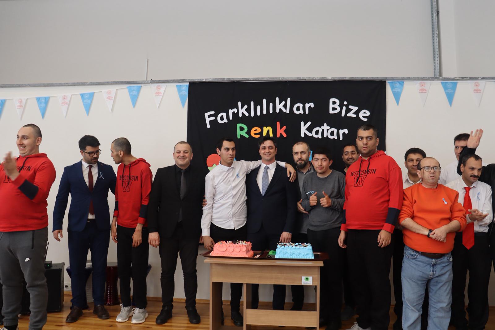 Fatma Hamit Atay Engelsiz Yaşam Rehabilitasyon ve Aile Danışma Merkezi tarafından, 2 Nisan Dünya Otizm Farkındalık Günü Programı 