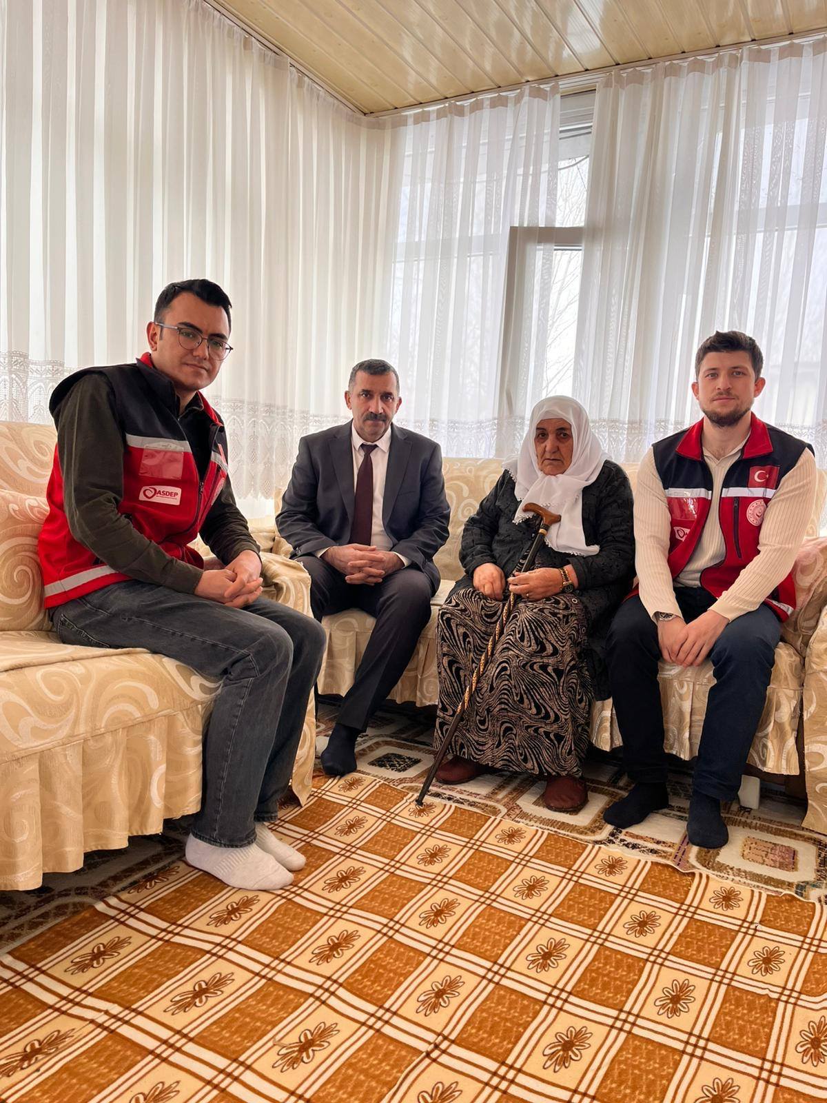 Varto’da Yaşlılar Haftası Kapsamında Ziyaretler