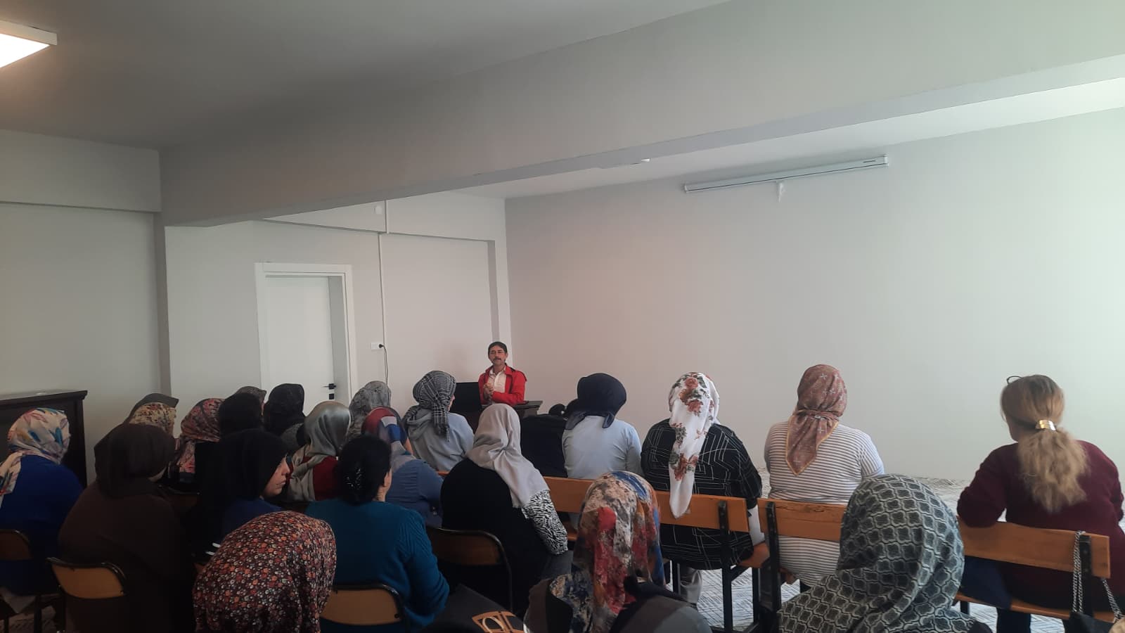 Bolvadin Sosyal Hizmet Merkezi ''Finansal Okuryazarlık” ve “Kumar Bağımlılığı'' Eğitimi Verdi