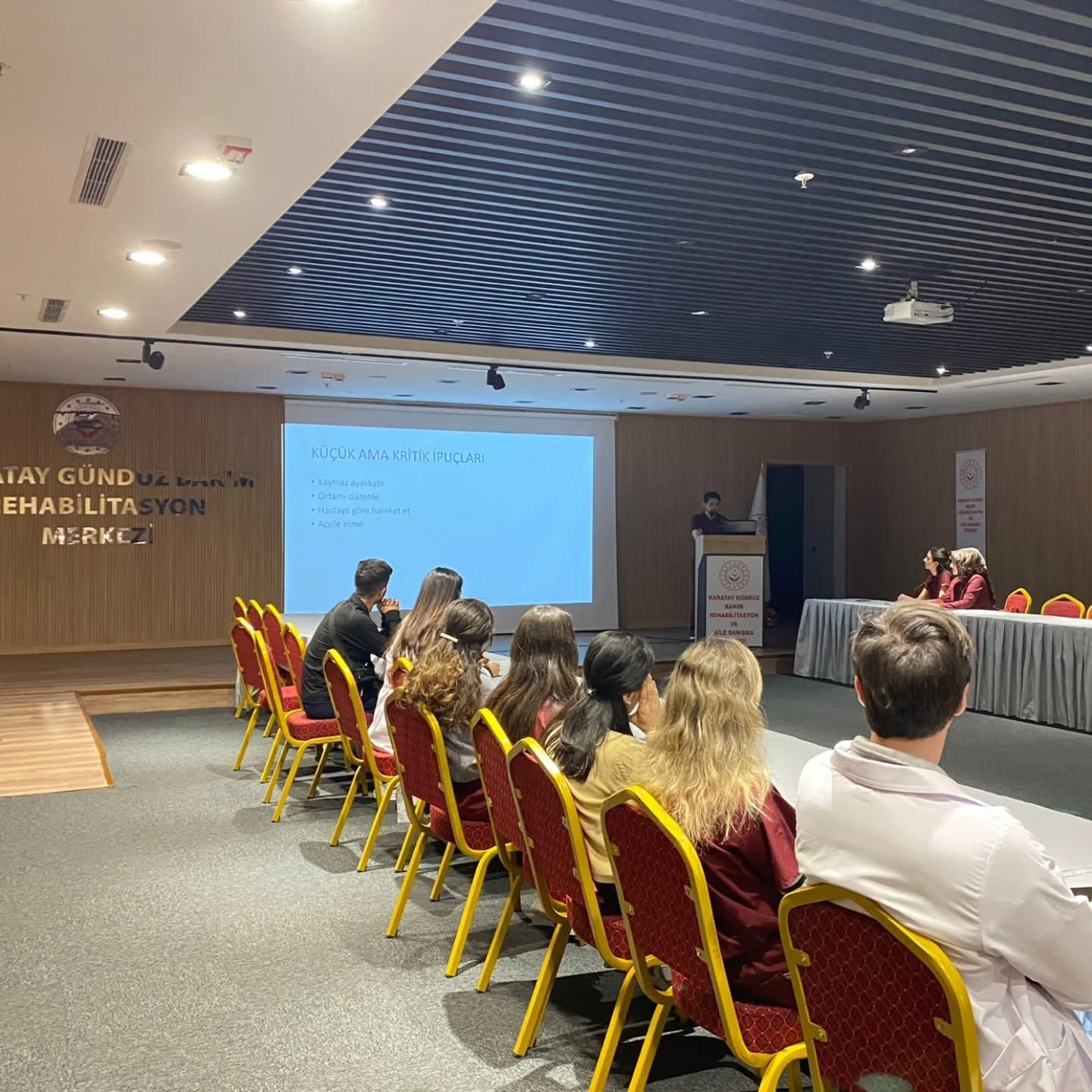 “Postür, Omurga Sağlığı ve Transfer Yöntemleri” konulu Eğitim Düzenlenmiştir