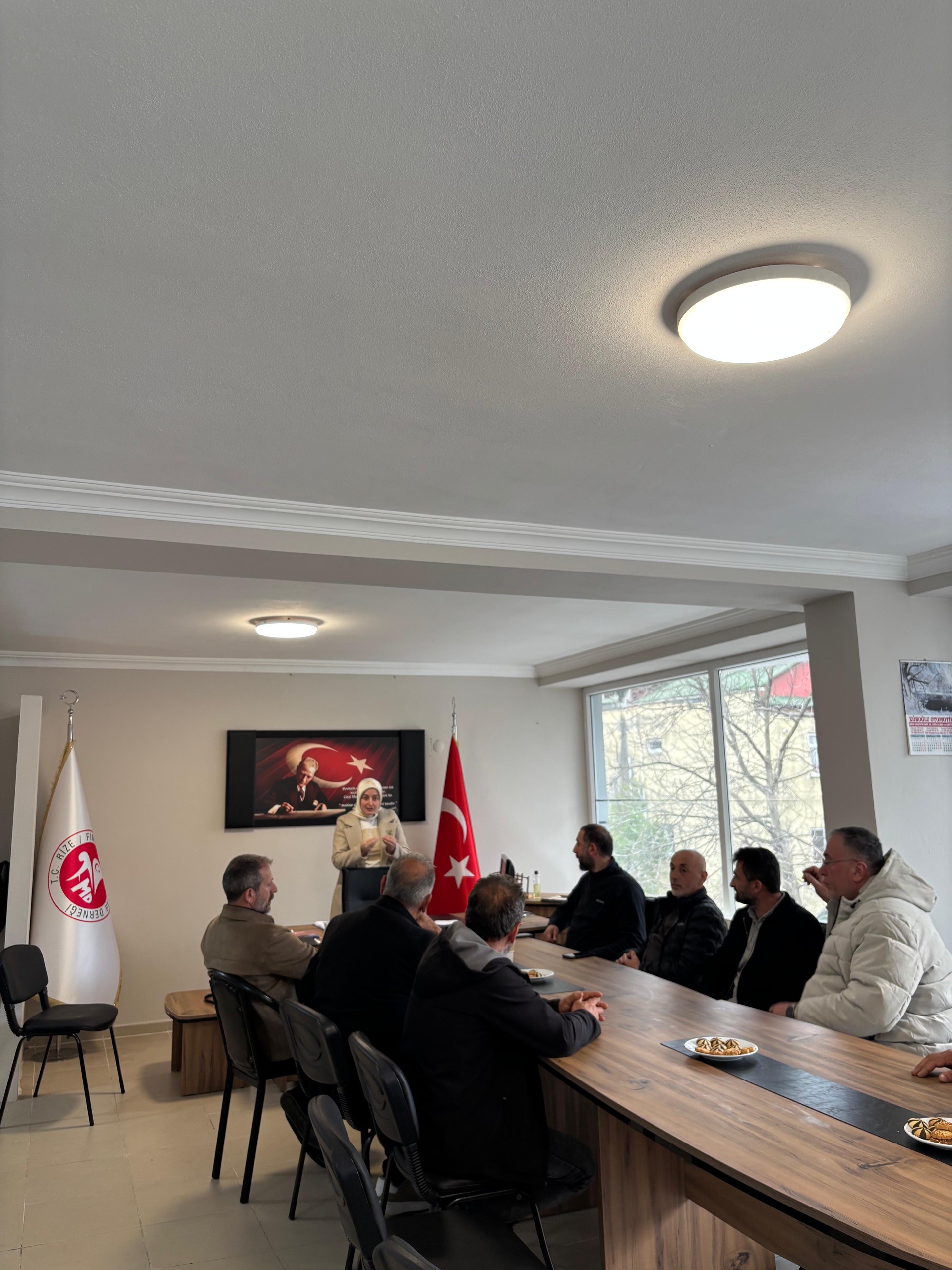 Fındıklı’da Muhtarlarla İş Birliği Toplantısı Gerçekleştirildi 