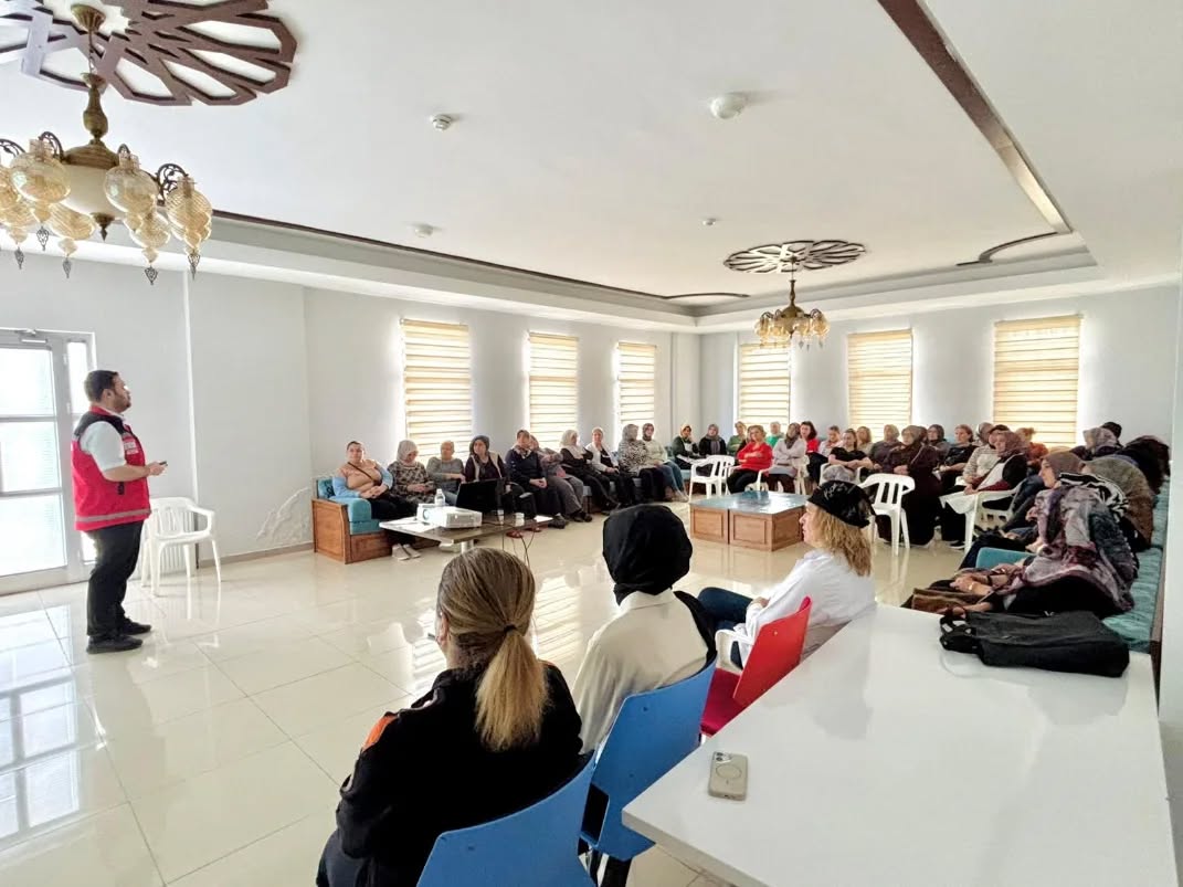 Aile İçi İletişim Konulu Eğitim Düzenlendi