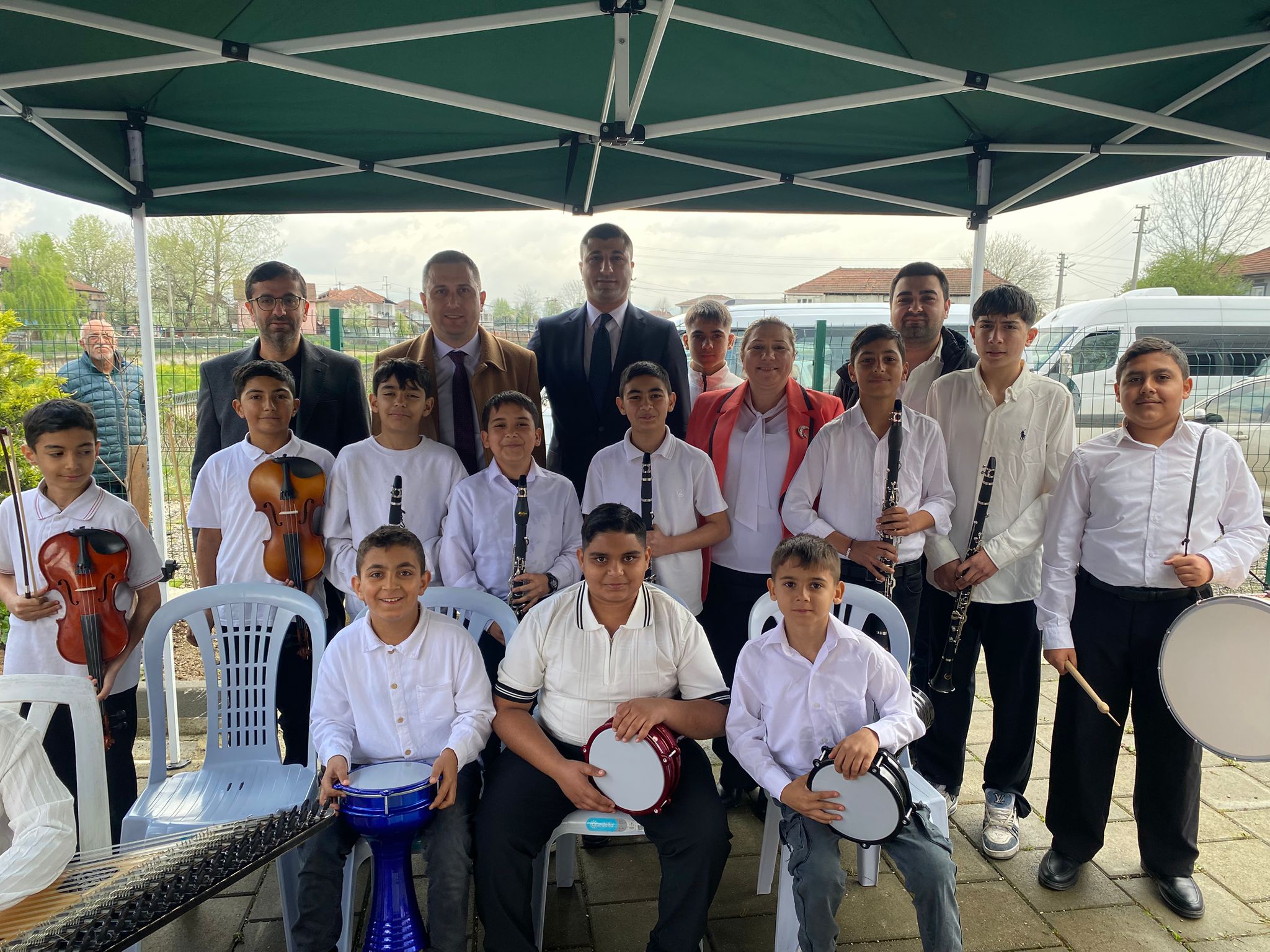 8 Nisan Dünya Romanlar Günü’nde Renkli ve Anlamlı Program Gerçekleştirildi.