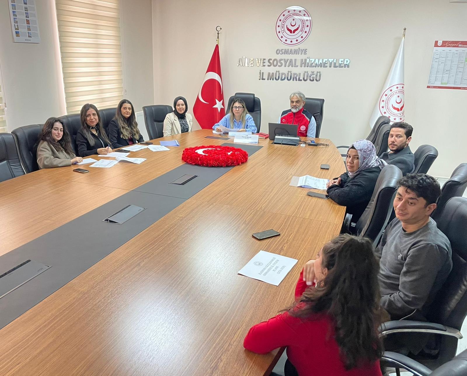  Osmaniye Aile ve Sosyal Hizmetler İl Müdürlüğü  Sosyal hizmet merkezlerinde görev yapan kadın irtibat noktaları ile Kadının Güçlenmesi İl Eylem Planı kapsamında yürütülen çalışmalar değerlendirilmiştir. 