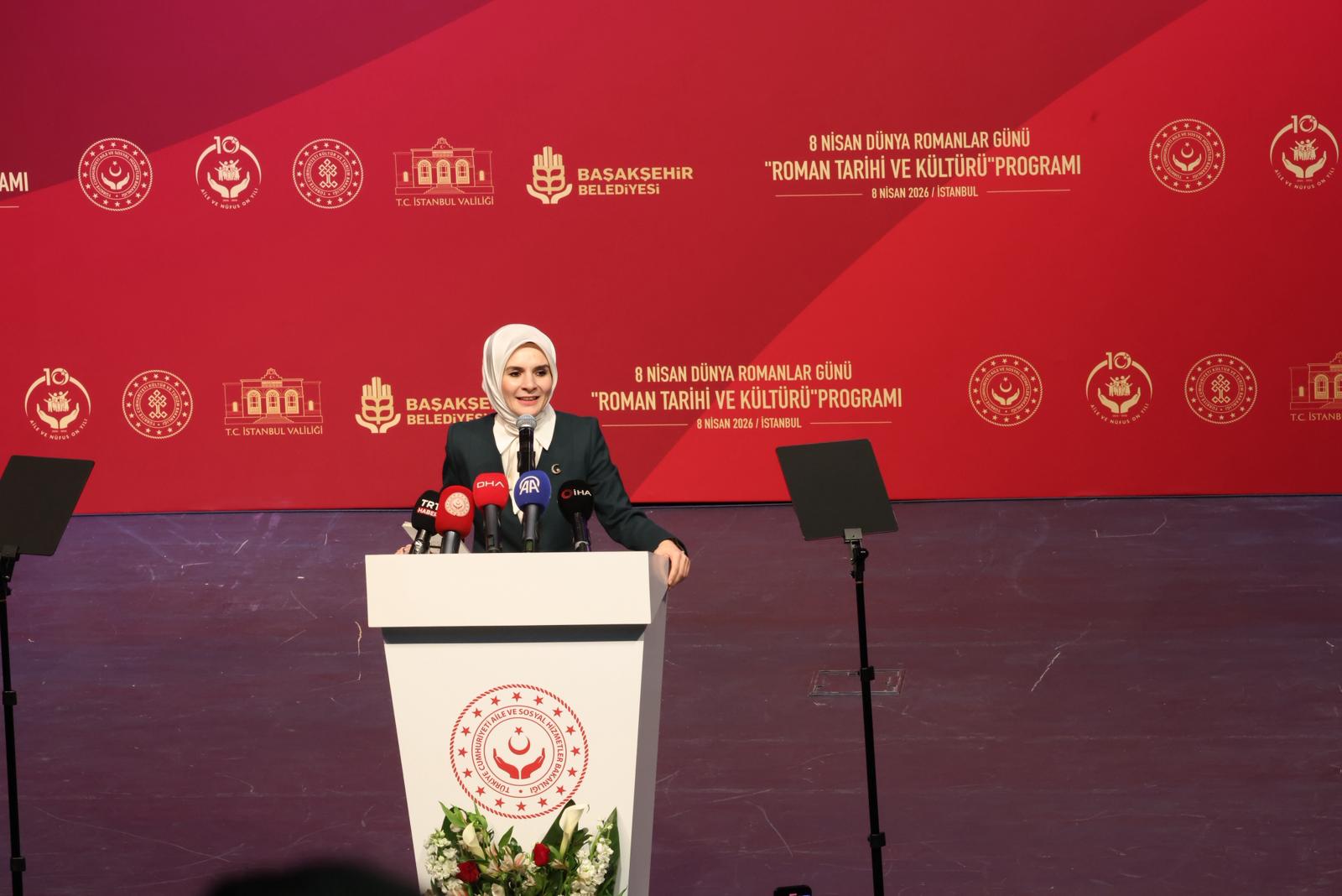 8 Nisan Dünya Romanlar Günü Münasebetiyle Roman Tarihi ve Kültürü Programı Gerçekleştirilmiştir