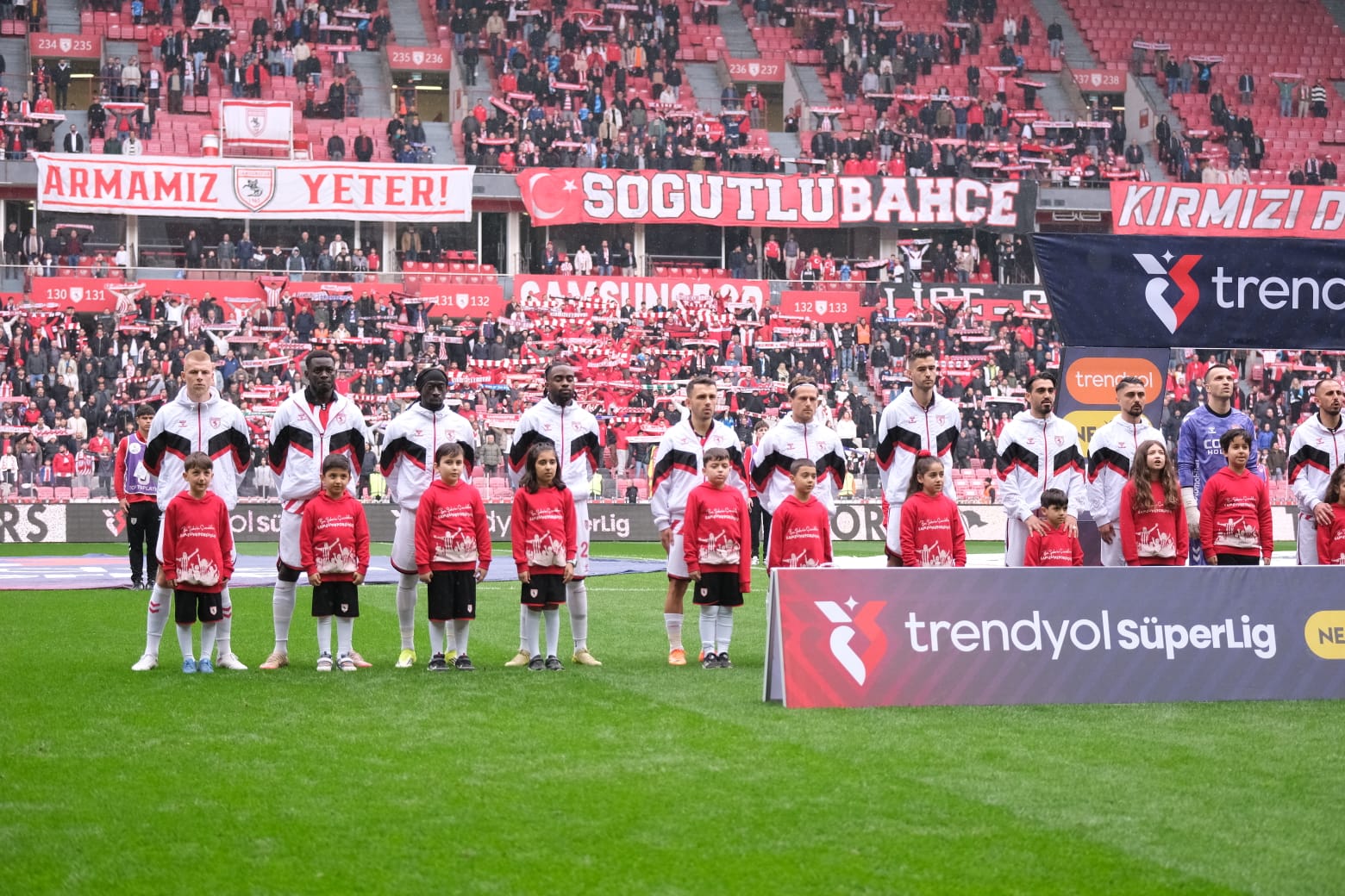Otizm Farkındalık Sahada, Heyecan Tribünde!