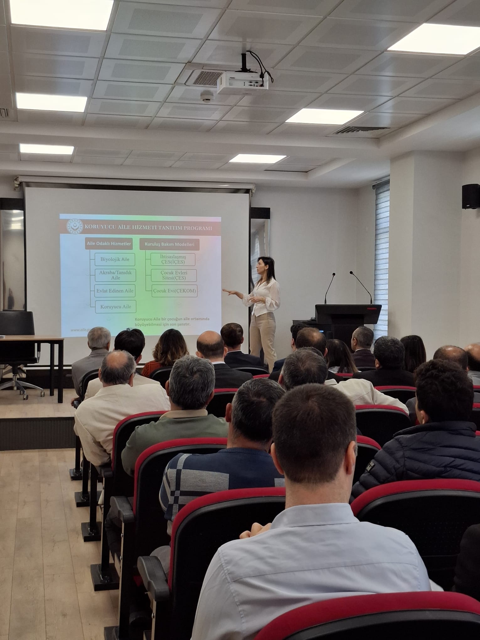 Koruyucu Aile ve Geçici Koruyucu Aile Hizmet Modeli'nin Tanıtımı Yapıldı