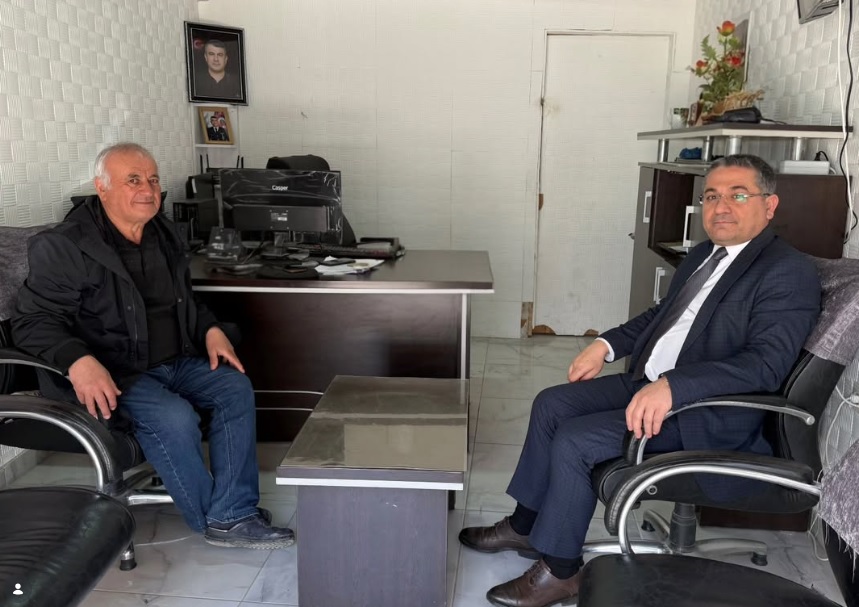 İl Müdürümüz Adem YÜCEL, Aziz Şehidimiz Hv. Uçk. Bkm. Asb. Bçvş. Hamdi Armağan KAPLAN’ ın Kıymetli Babası Ümit KAPLAN' ı ziyaret etti.