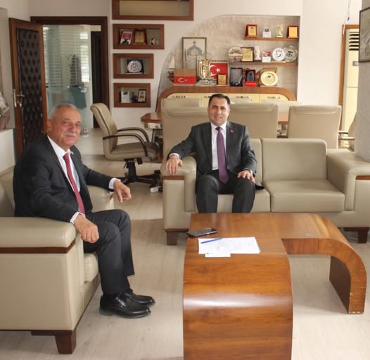 İl Müdürümüz İlkay Türkoğlu, Sultanhisar Belediye Başkanı Sayın Osman Yıldırımkaya’yı Makamında Ziyareti