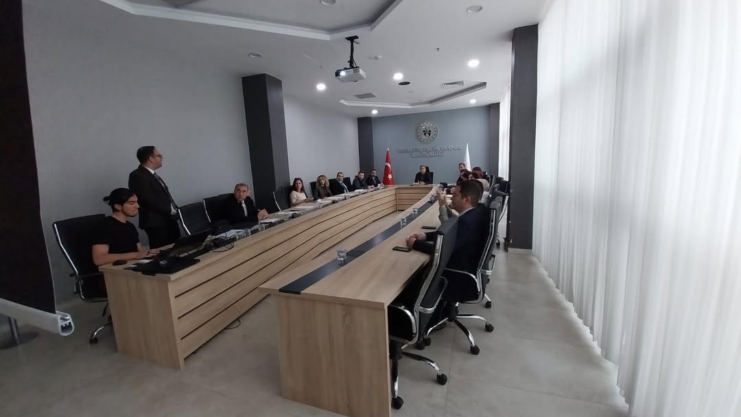 Bakanlığımız Heyetinden, Gençlik ve Spor İl Müdürlüğü'ne 'Roman Eylem Planı' Kapsamında Ziyaret