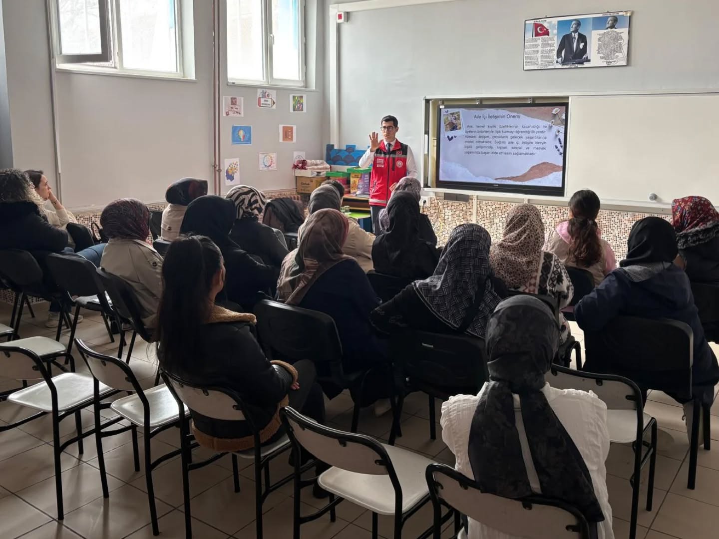  "Bilinçli Medya Kullanımı" ve "Aile İçi İletişim" Konulu Eğitim Düzenlendi