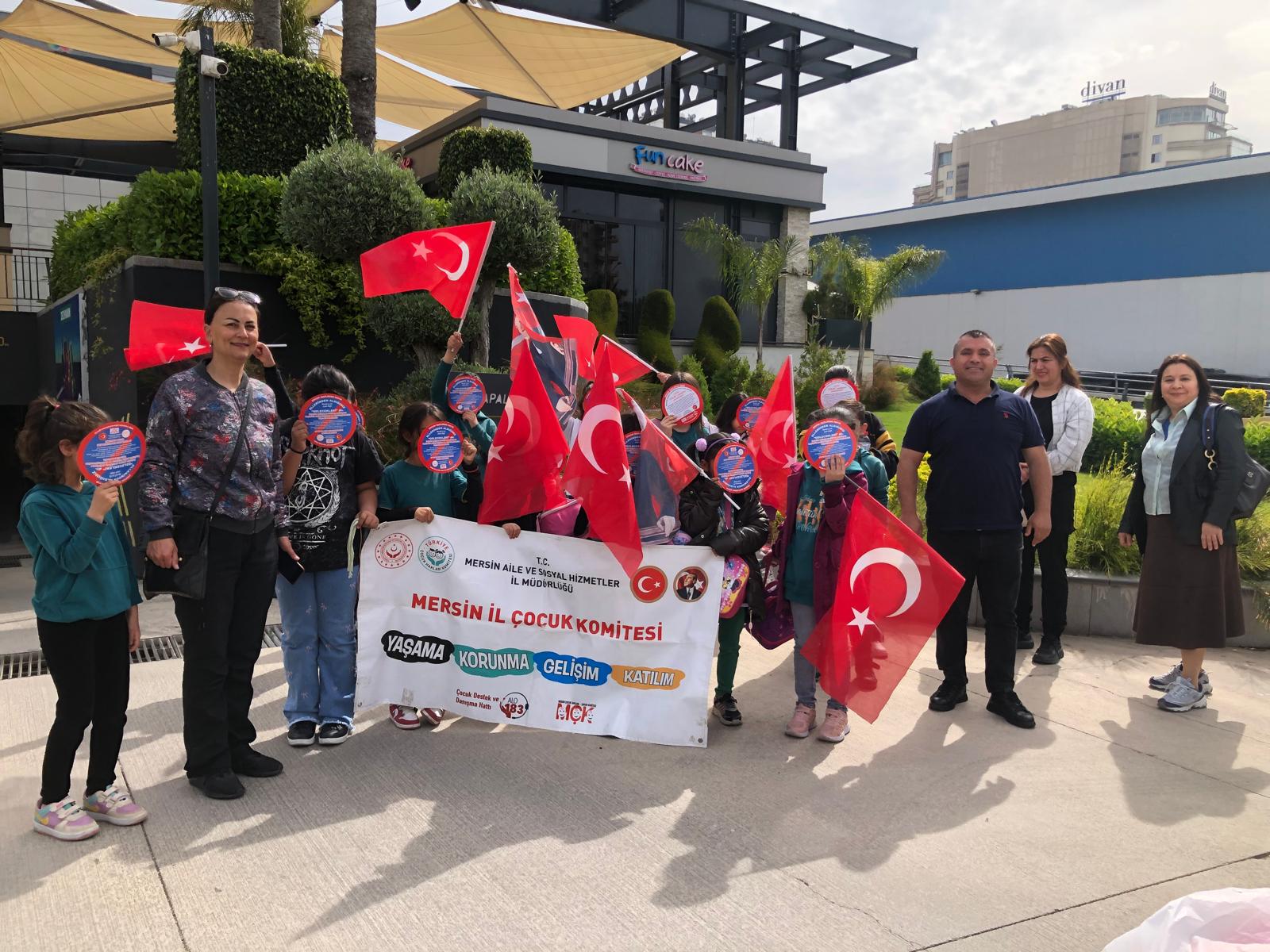 #mersingündüzlübakımveaktifyaşammerkezi İl Müdürlüğümüz bünyesinde faaliyet gösteren Çocuk Hakları Çocuk Komitesi, üyesi çocuklarımız ile birlikte sinama etkinliği ile keyifli zaman gaçirdik.