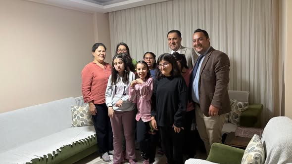 İl Müdürümüz İlkay Türkoğlu, Atça Engelli Bakım ve Rehabilitasyon Merkezi Müdürlüğümüze Bağlı Umut Evlerimizde Kalan Çocuklarımızla