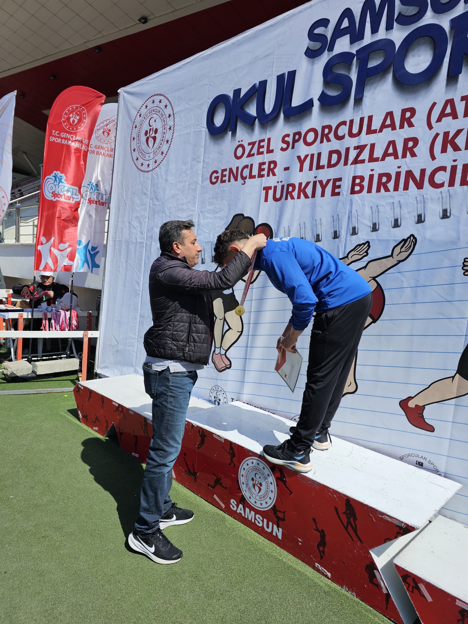  Atletizm Müsabakasında Türkiye Birinciliği