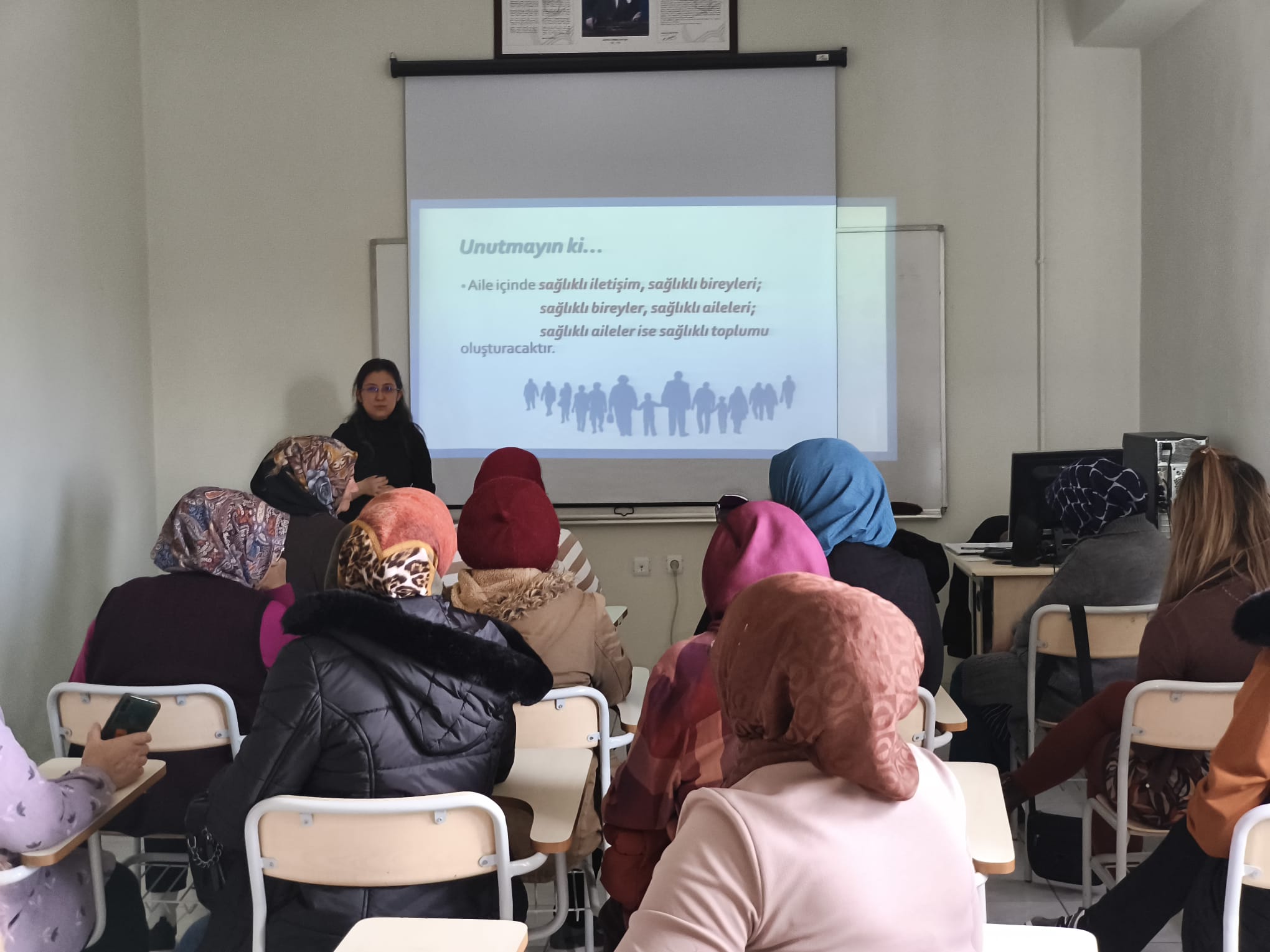 “Aile İçi İletişim” Konulu Eğitim Semineri Gerçekleştirildi