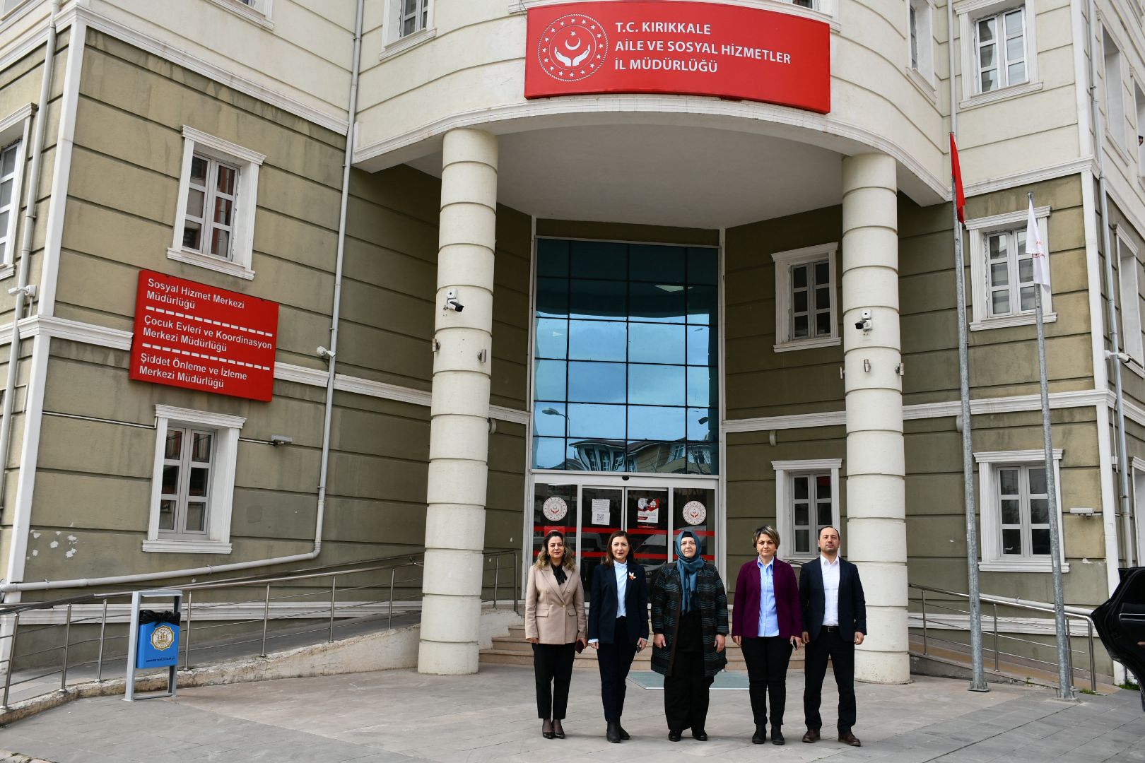 Bakanlığımız saha ziyaretleri kapsamında Şehit Yakınları ve Gaziler Genel Müdürlüğü Araştırma-Geliştirme ve Proje Daire Başkanı Sayın Selma ŞIK, ilimize ziyaret gerçekleştirdi.