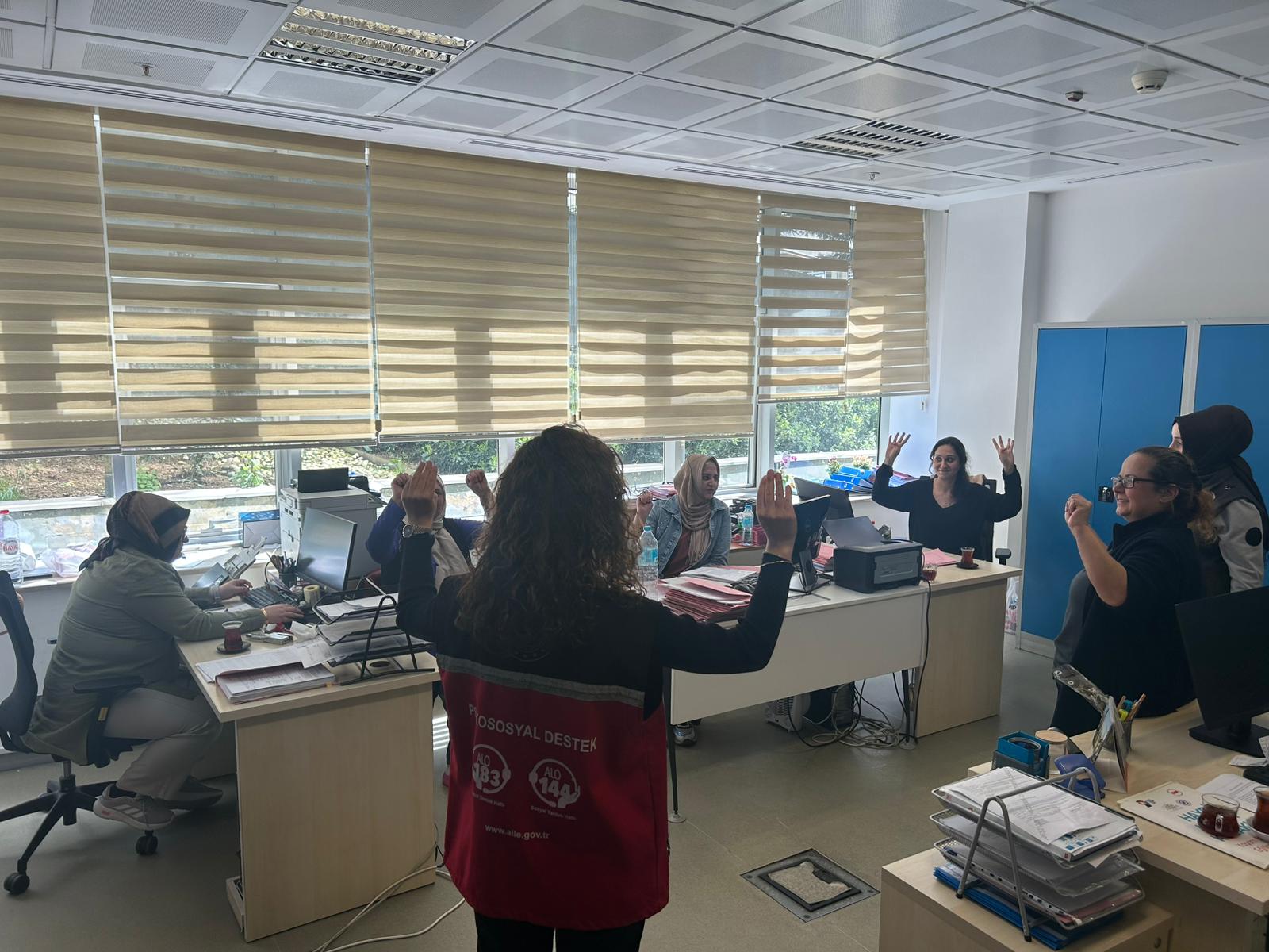 Aile Eğitim Programları Kapsamında Ailelere Yönelik Eğitim Faaliyetleri Devam Etmektedir