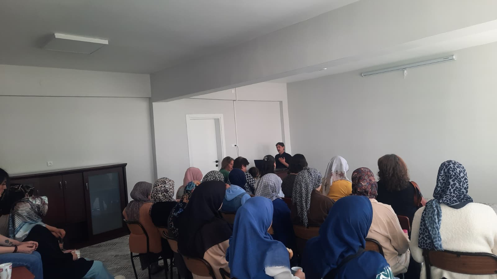 Aile Yapısını Güçlendirmek Amacıyla Eğitimlerimiz Devam Ediyor 