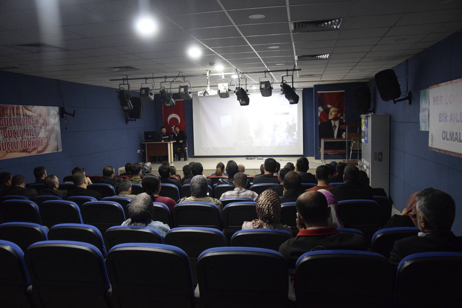 “Sosyal Risk Haritası” Konulu Online Eğitim Programı Gerçekleştirildi