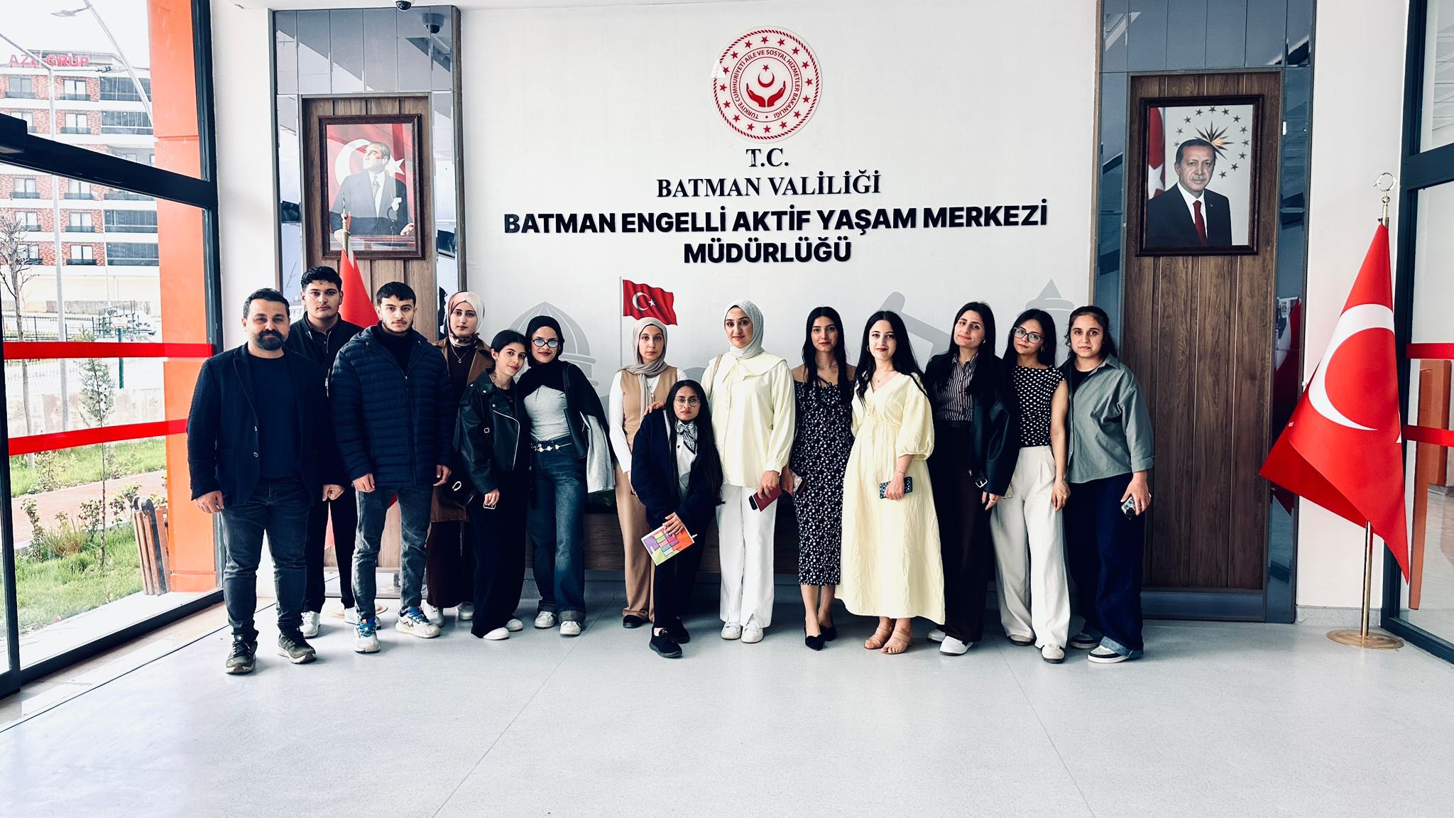 Şırnak Üniversitesi İdil meslek Yüksek Okulu Sosyal Hizmet bölümü öğrencileri