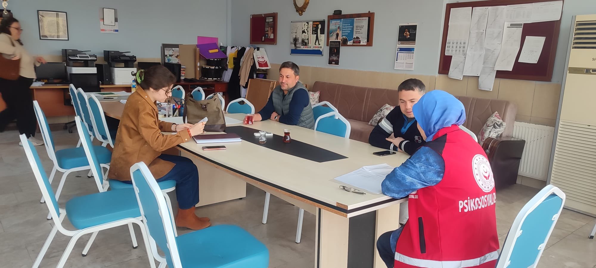 Bahçe Sosyal Hizmet Merkezi Müdürlüğü olarak, Aile ve Toplum Temelli Sosyal Destek Modeli kapsamında “Cansan Ortaokulu”ziyaret edilmiştir.