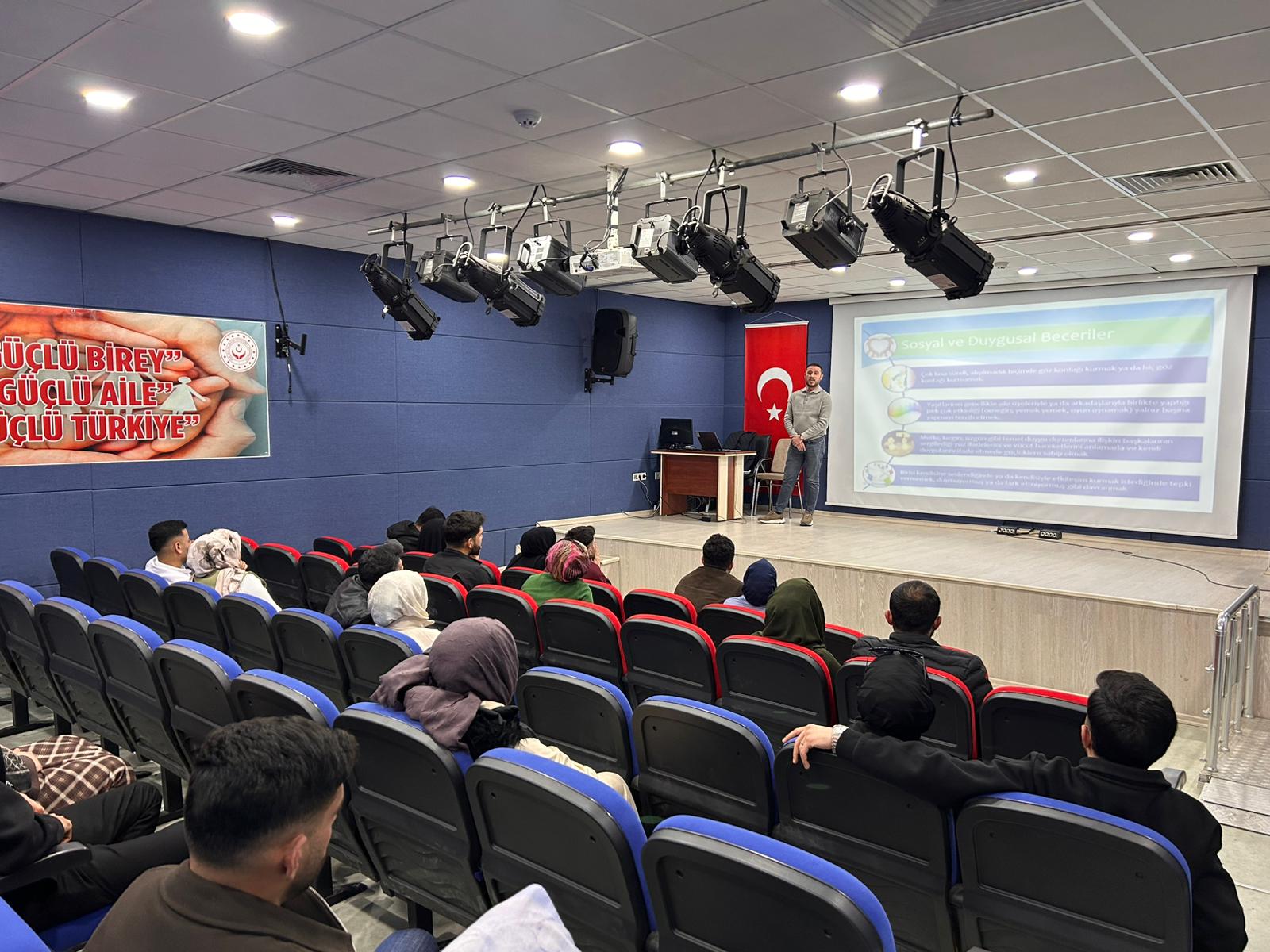 Genç Çiftlere Otizm Farkındalığı Eğitimi Verildi