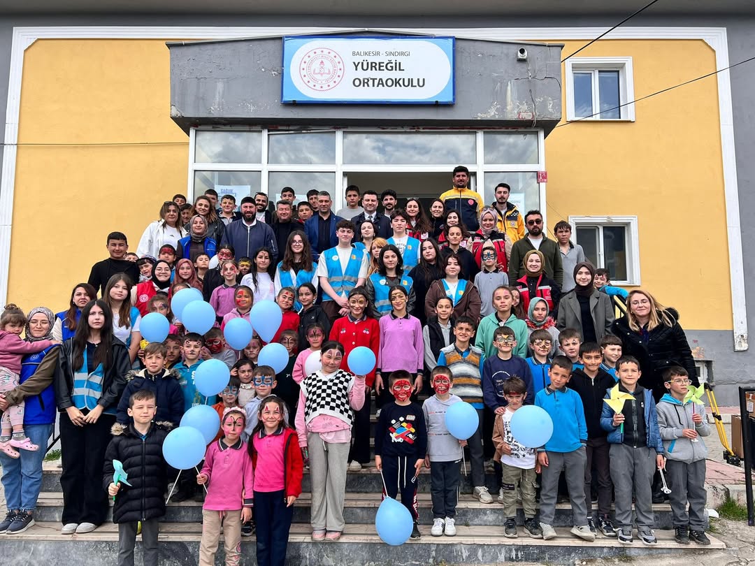 Sındırgı Yüreğil’de 23 Nisan Coşkusu