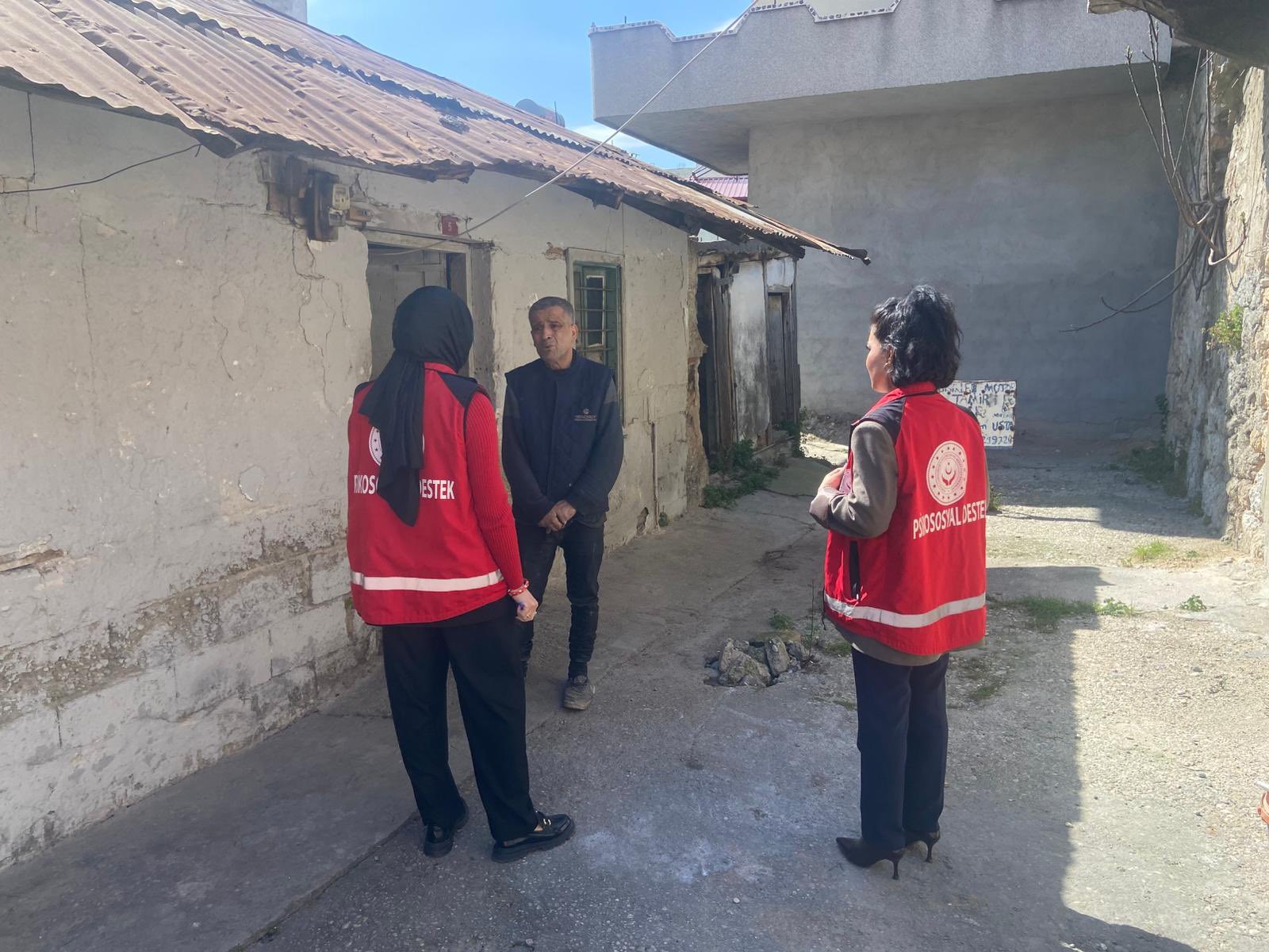 Engelli ve Yaşlı Hizmetleri Birimi tarafından ihtiyaç sahibi bireyler yerinde tespit edilerek sosyal incelemeleri yapılmakta, yaşam koşulları değerlendirilmektedir. 