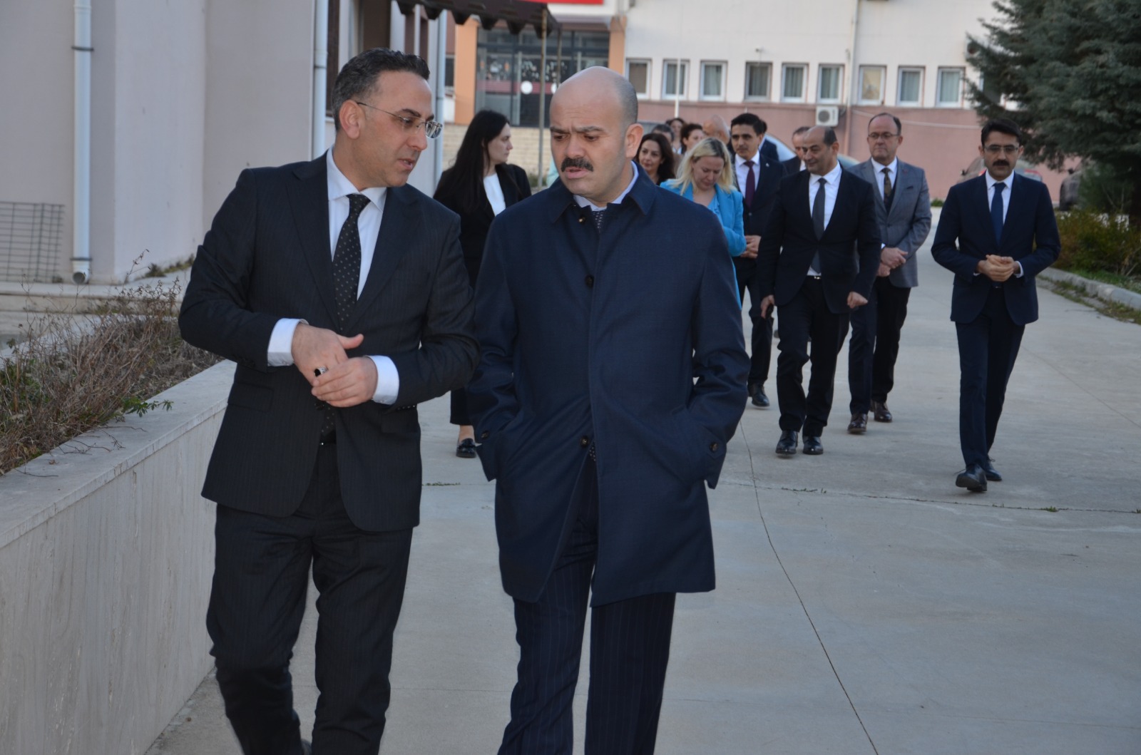 Aile ve Sosyal Hizmetler Bakan Yardımcısı Adil Çalışkan Müdürlüğümüze Bağlı Kuruluşlara Ziyaret Gerçekleştirdi.
