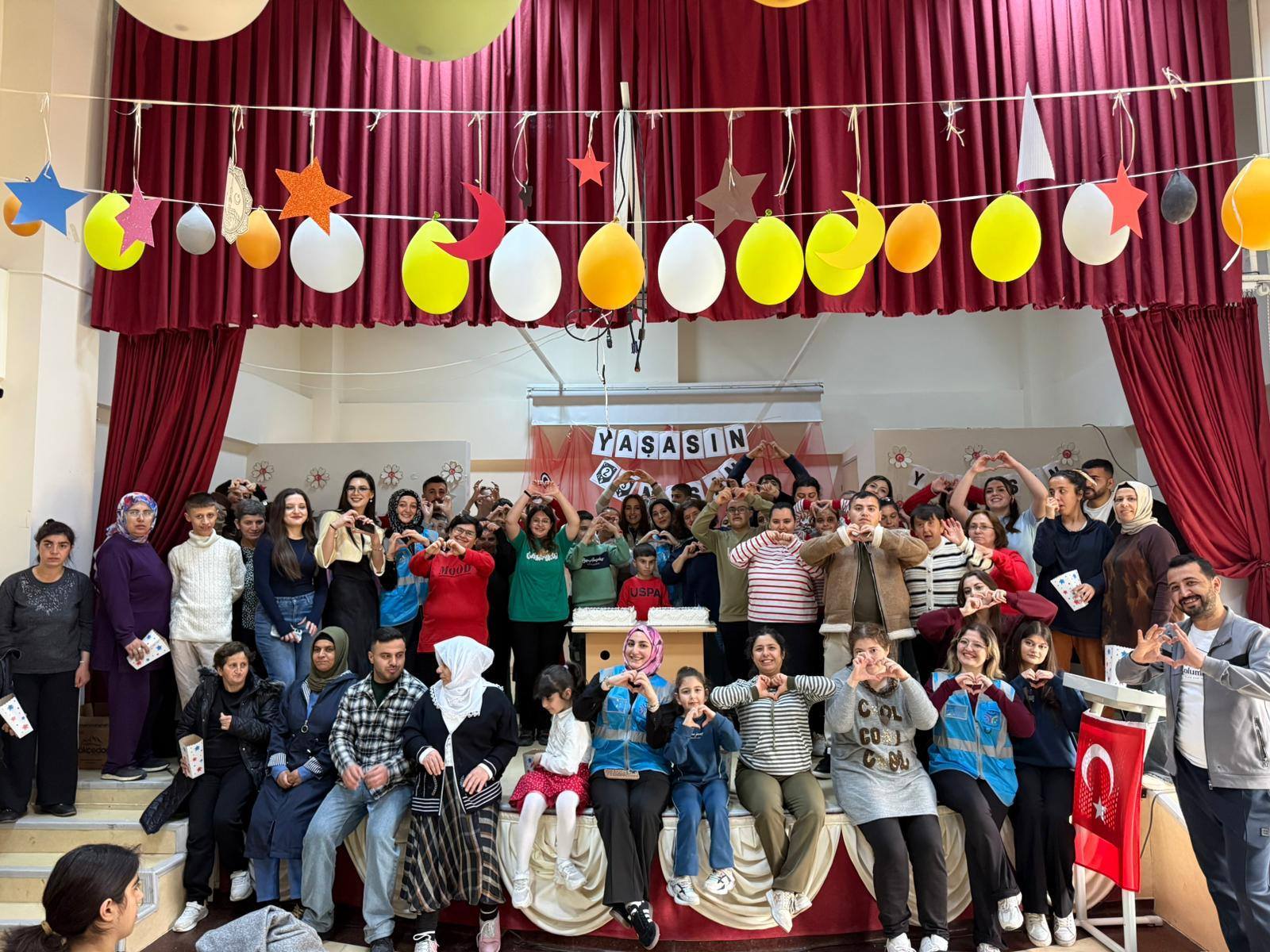 Engelsiz Yaşam Merkezi Müdürlüğü olarak, 23 Nisan Ulusal Egemenlik ve Çocuk Bayramı’nı Kuruluşumuzda Büyük Bir Coşku ve Neşe İçerisinde Kutladık