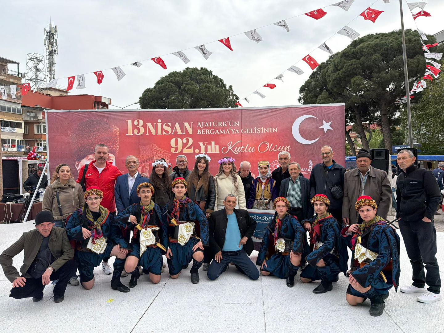 Soma’dan Bergama’ya Kültür ve Doğa Gezisi Düzenlendi