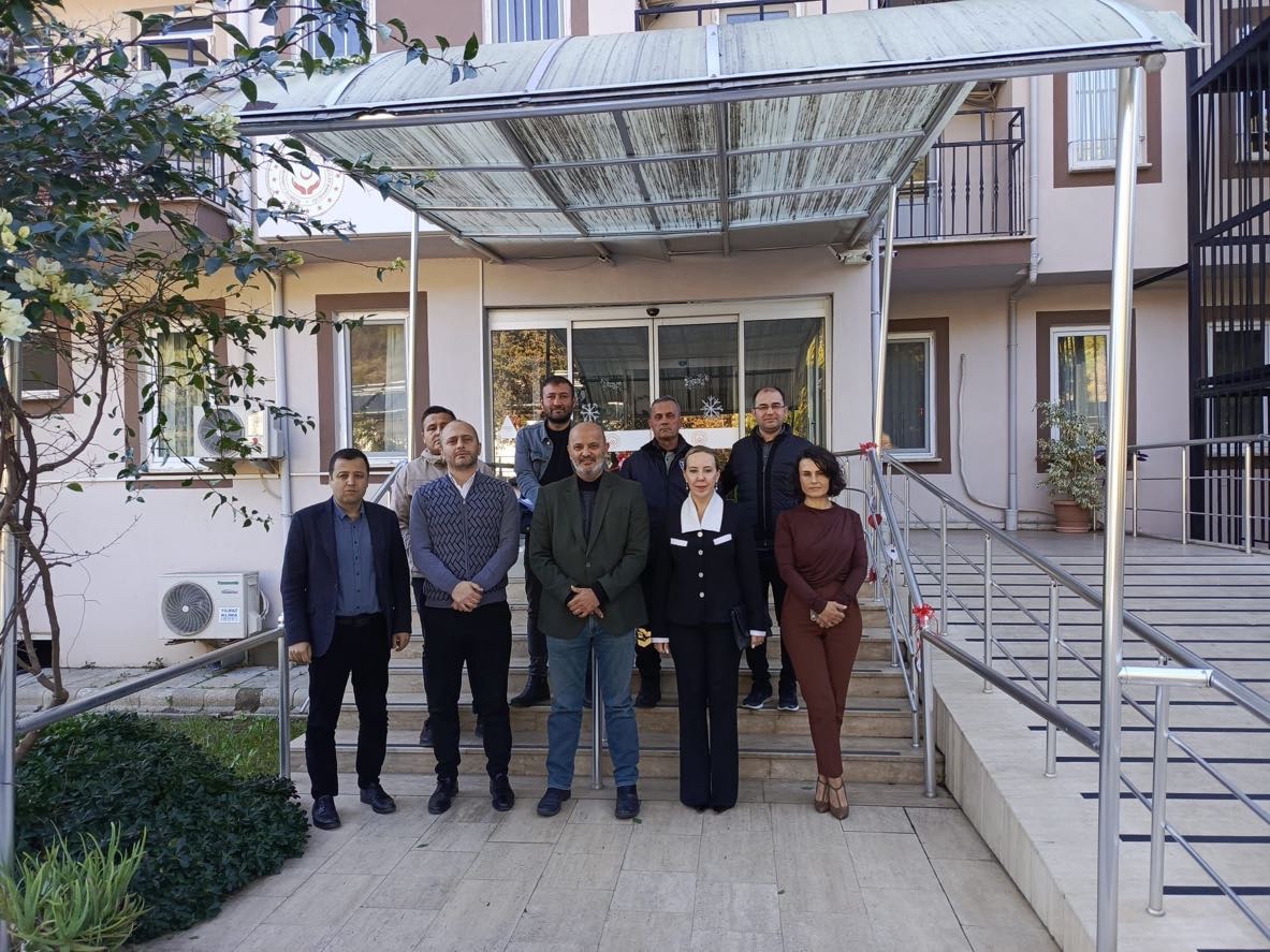 İl Müdürümüz Yakup KÜTÜK, Muğla İlk Kabul Çocuk Evleri Sitesi Müdürlüğü’ne bağlı Erkek İlk Kabul Birimi’nin Fethiye’ye taşınması sürecinde planlanan yeni binada incelemelerde bulundu.